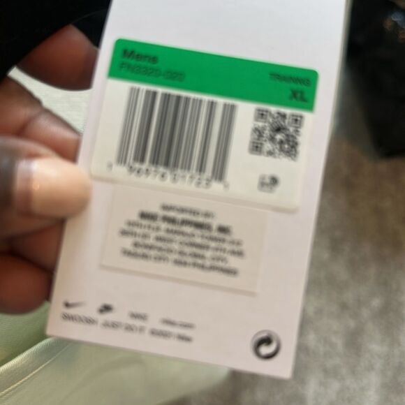 Nike Men's Dri-FIT Studio '72 Short Sleeve Graphic T-Shirt XL - Picture 7 of 8